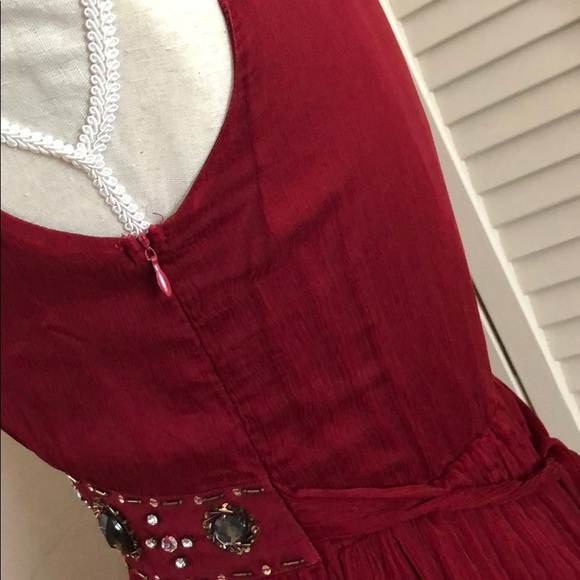 Embroidered wine red silk dress - Picture 5 of 7